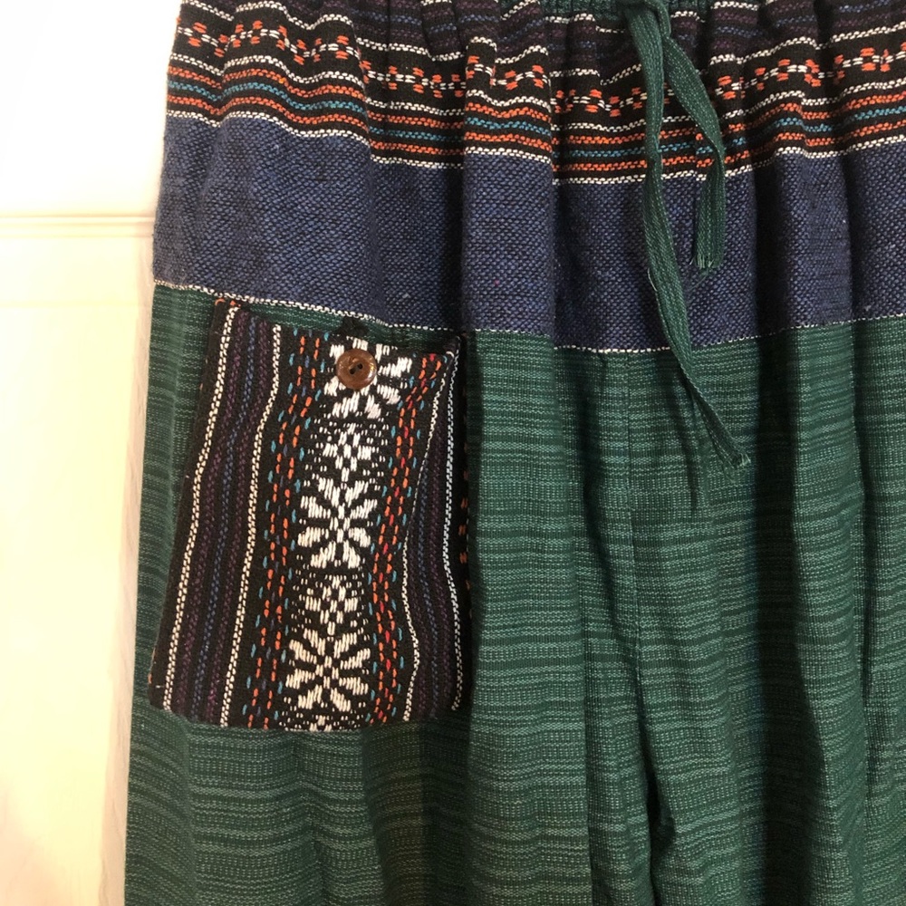 New! Never worn women’s/unisex hippie genie pants w pocket, made in Thailand